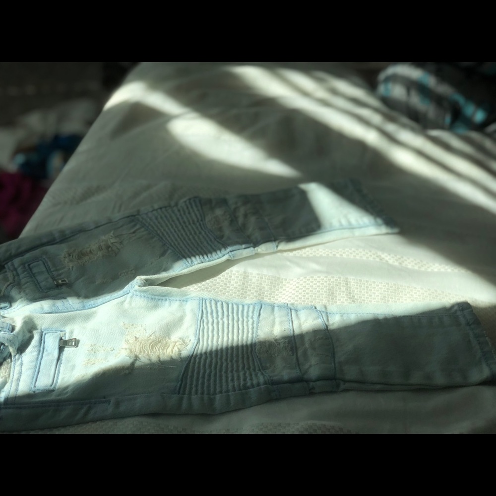 Jeans - Picture 3 of 4